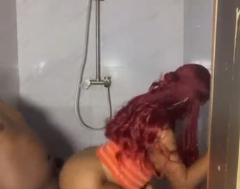 Petite Babe Fucked Her Man In The Restroom